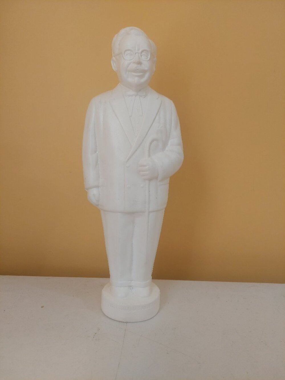 Vintage Plastic Col. Harland Sanders Kentucky Fried Chicken KFC Advertising Bank